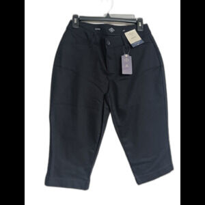 NWT Women's St. John's Bay Secretly Slender Midrise Capri Pants Size 4 Black